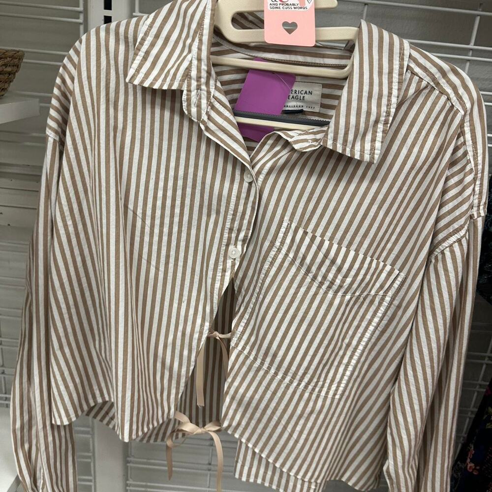 American eagle brown and cream